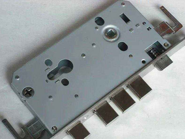 永福24小时上门开锁公司